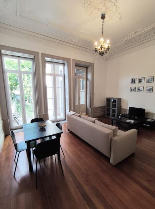 Alvares Cabral Apartamento C Apartment Porto Bagian luar foto