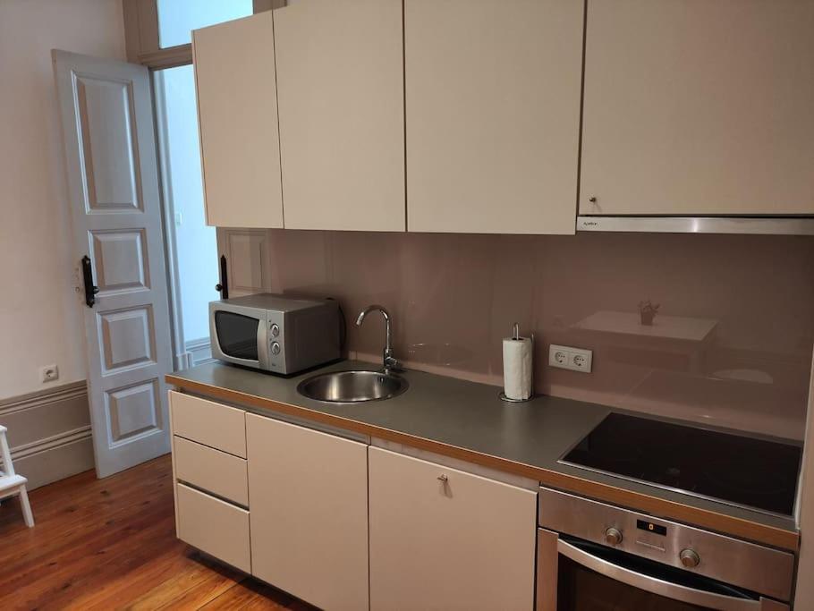 Alvares Cabral Apartamento C Apartment Porto Bagian luar foto
