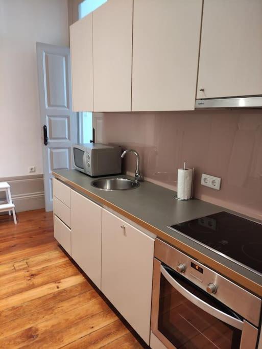 Alvares Cabral Apartamento C Apartment Porto Bagian luar foto