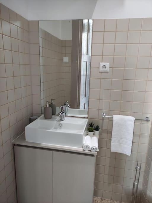 Alvares Cabral Apartamento C Apartment Porto Bagian luar foto